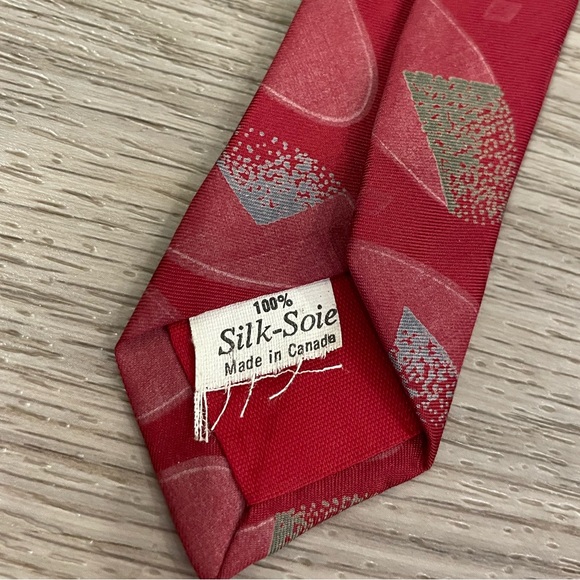 Oscar De La Renta Red Mens Tie - Picture 4 of 5